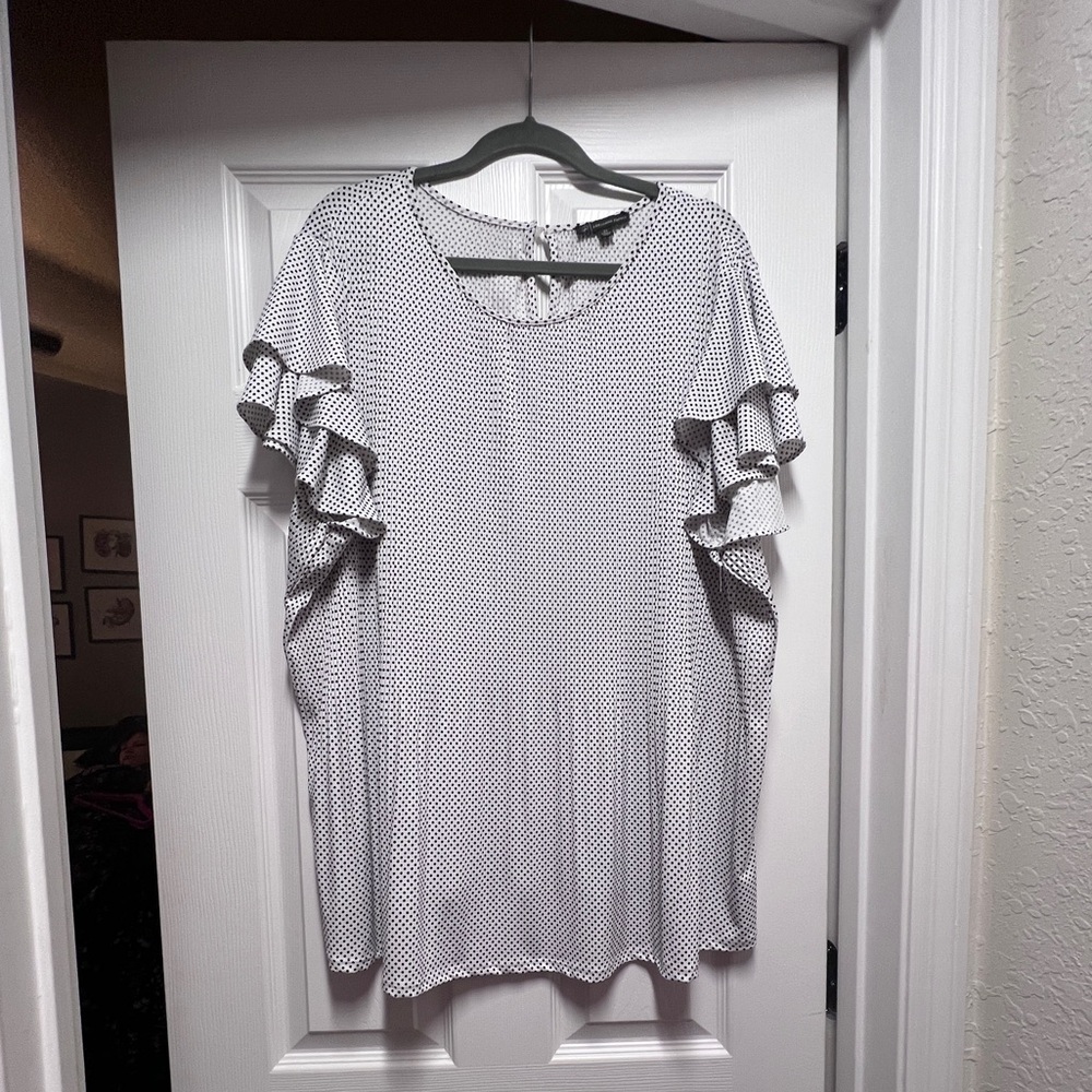 Flutter sleeve blouse 2X